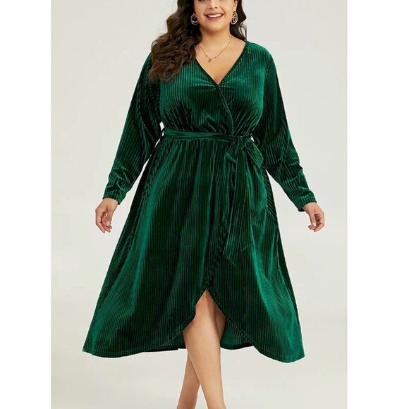 Bloom Chic Dresses & Skirts - Velvet Rib Knit Wrap Hem Pocket Belted Dress Size 18-20 NWT by BloomChic